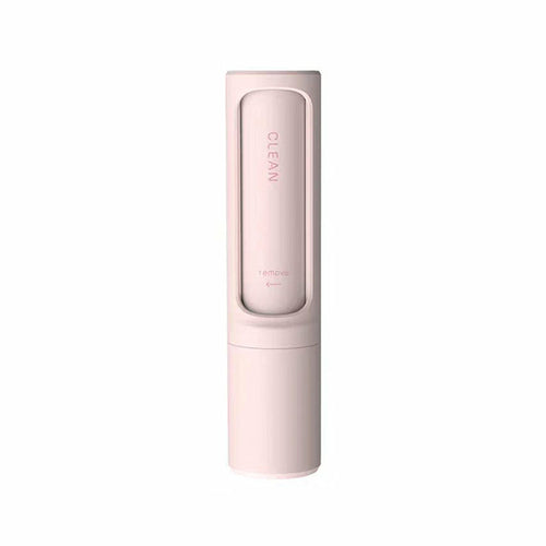 Tape-free reusable pet hair remover working on woven fabric upholstery