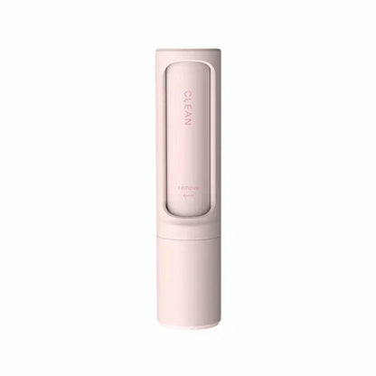 Tape-free reusable pet hair remover working on woven fabric upholstery